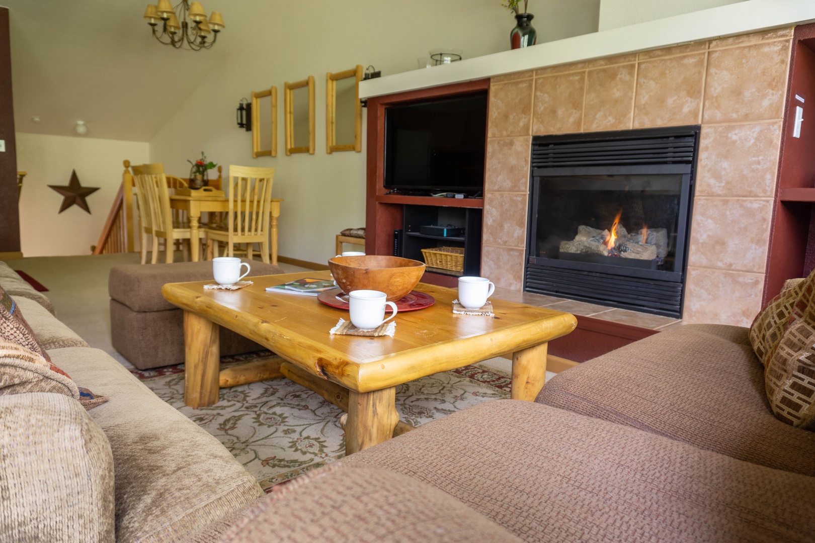 1037 Spacious Quail Run Townhome