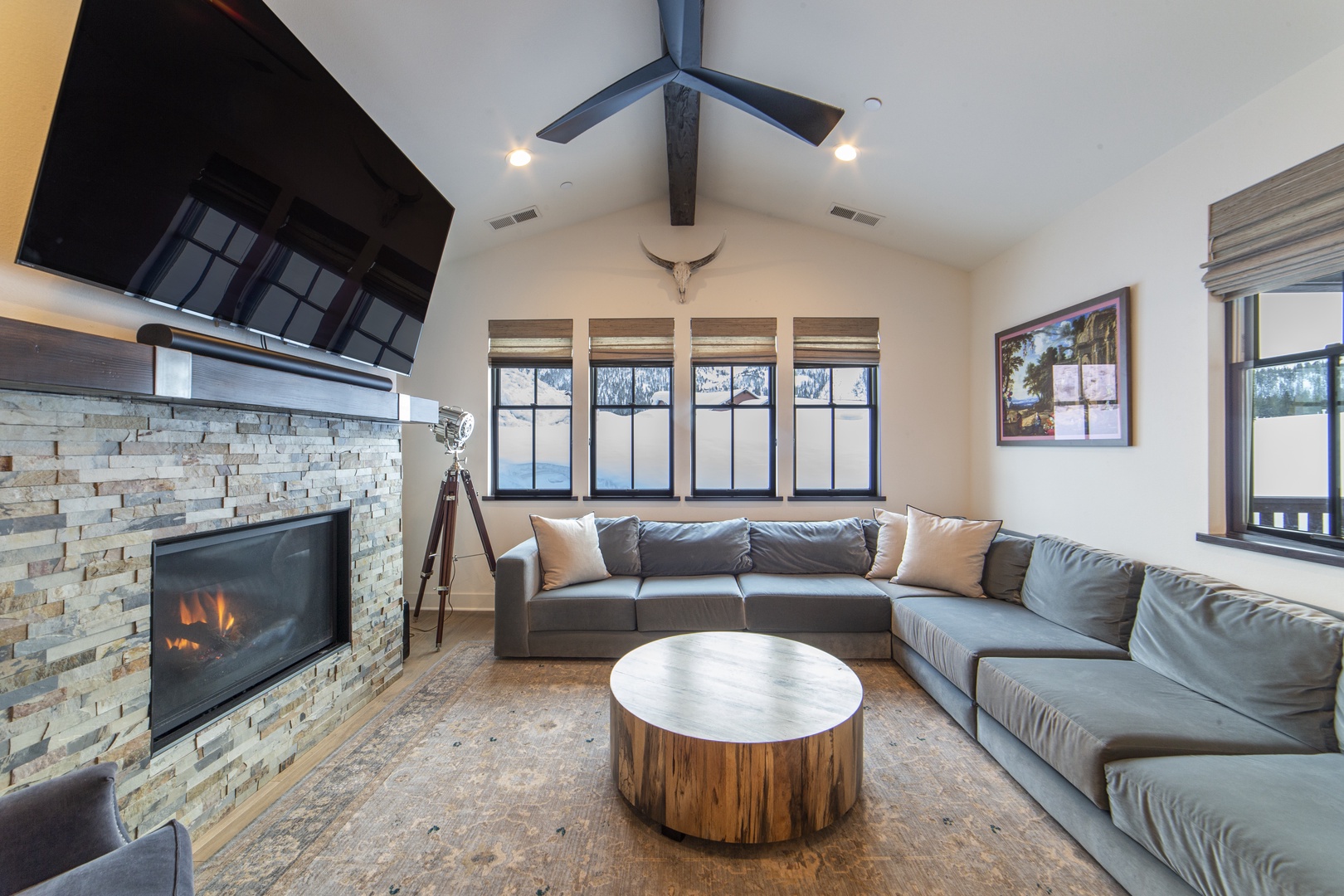 495- Stunning Pet Friendly Creekhouse