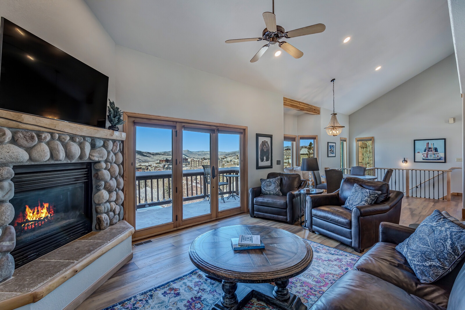 1024 Mountain View Escape