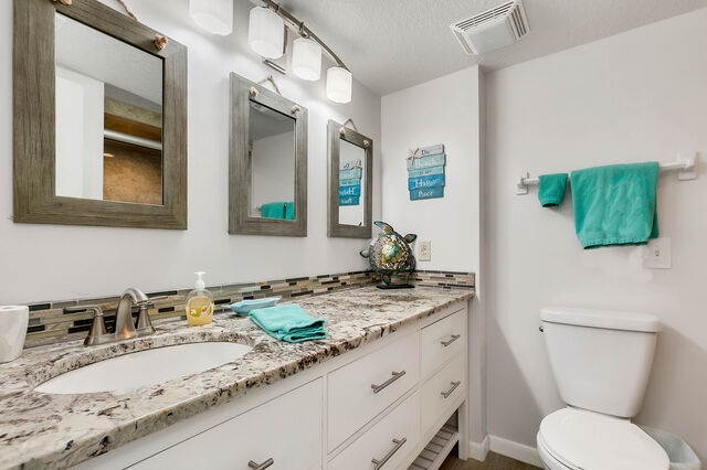 Bathroom 1 attached to Bedroom 1