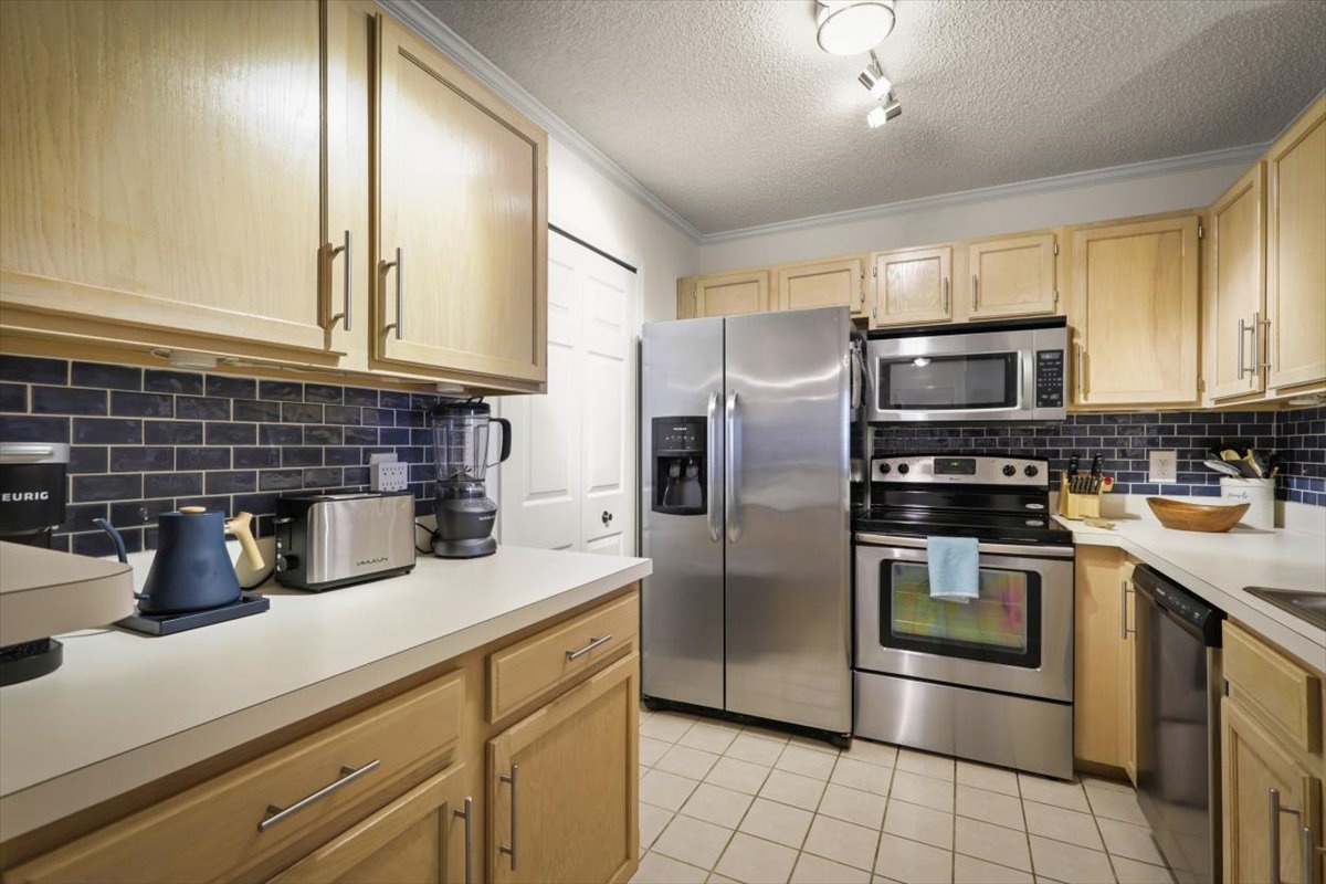 16-JAXREP_71_Ponte_Vedra_Colony_Cir_Ponte_Vedra_Beach_FL-16