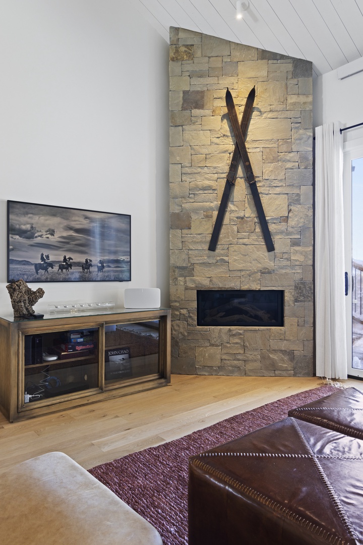 Living Room with Fireplace