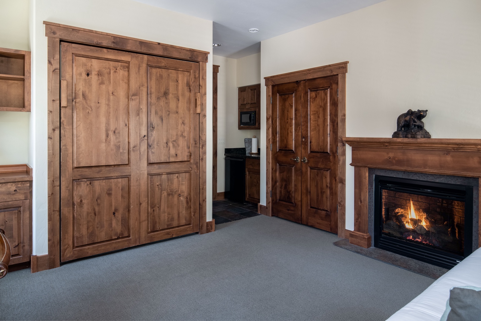 Secondary bedroom with Murphy bed and Twin trundle