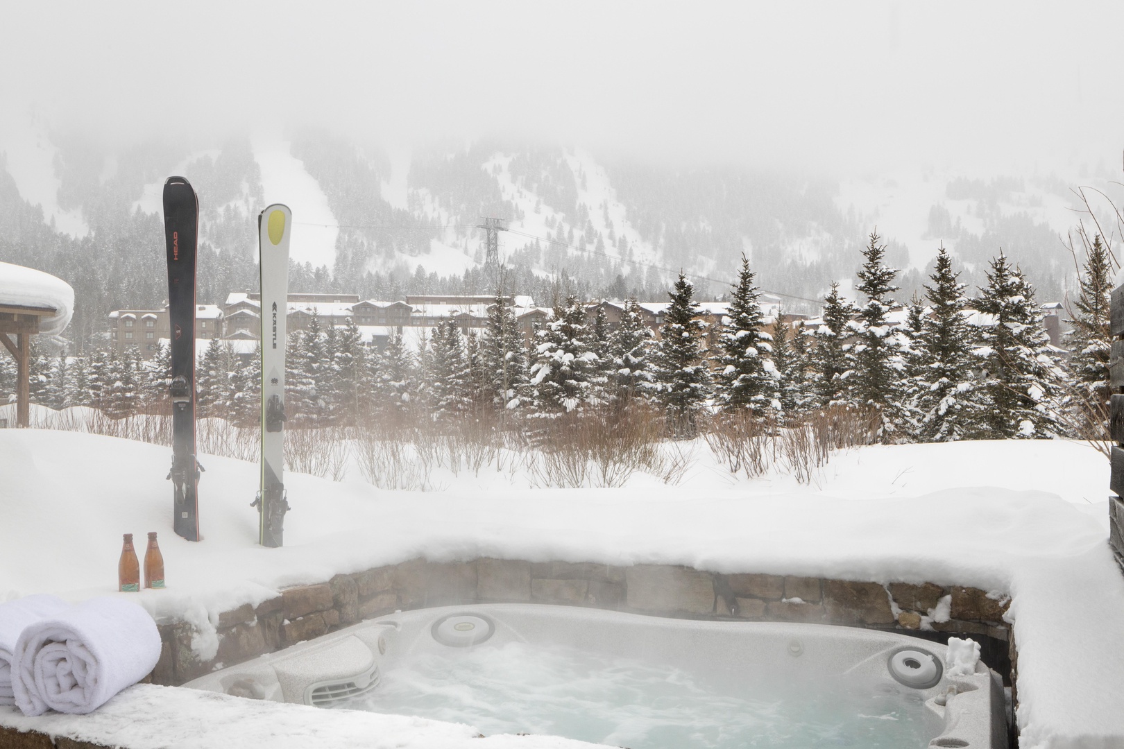 Private hot tub with views of Jackson Hole Mountain Resort (winter)