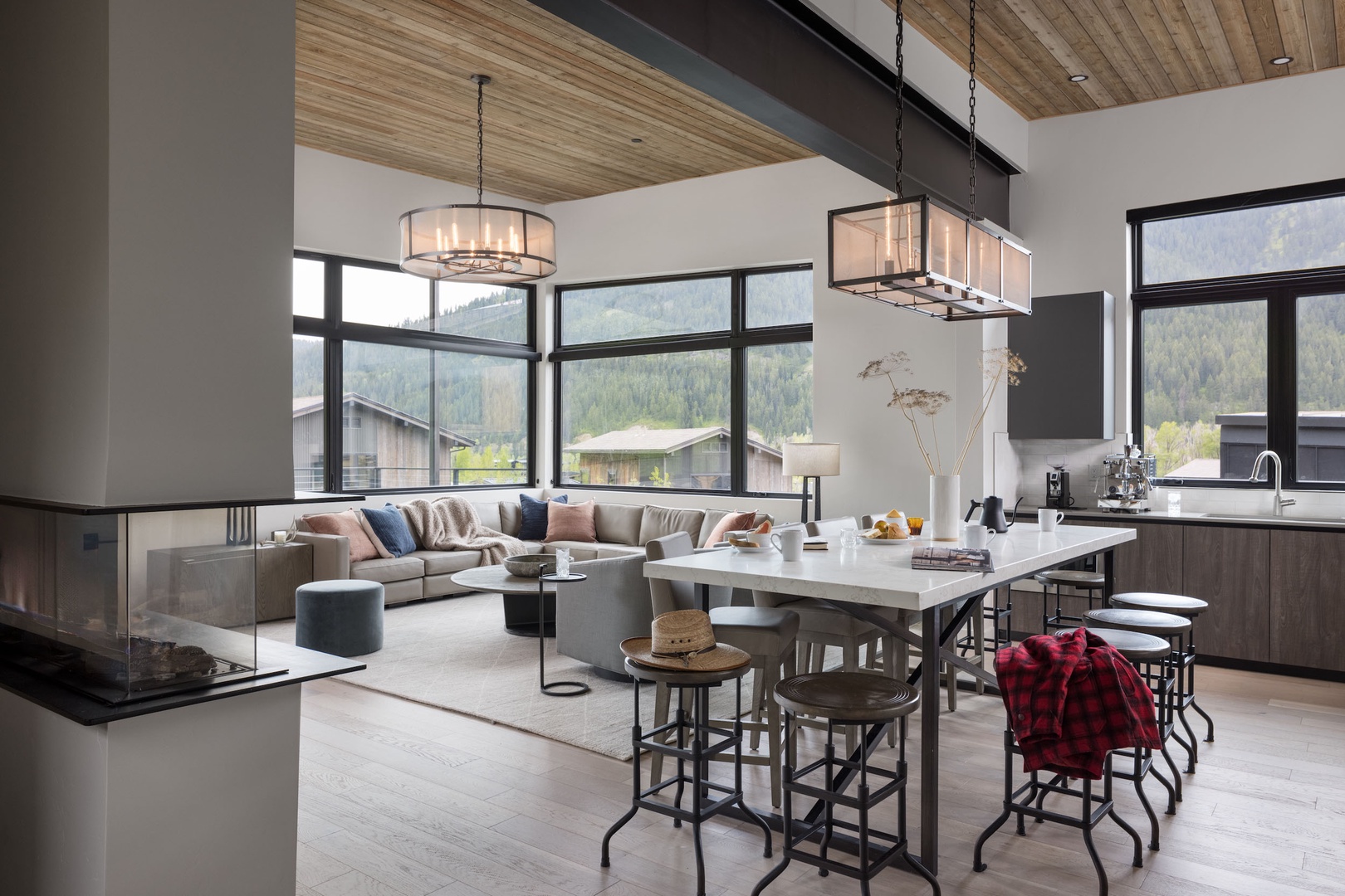 Kitchen and Main Living Area - The fireplace is currently unavailable for guest use.