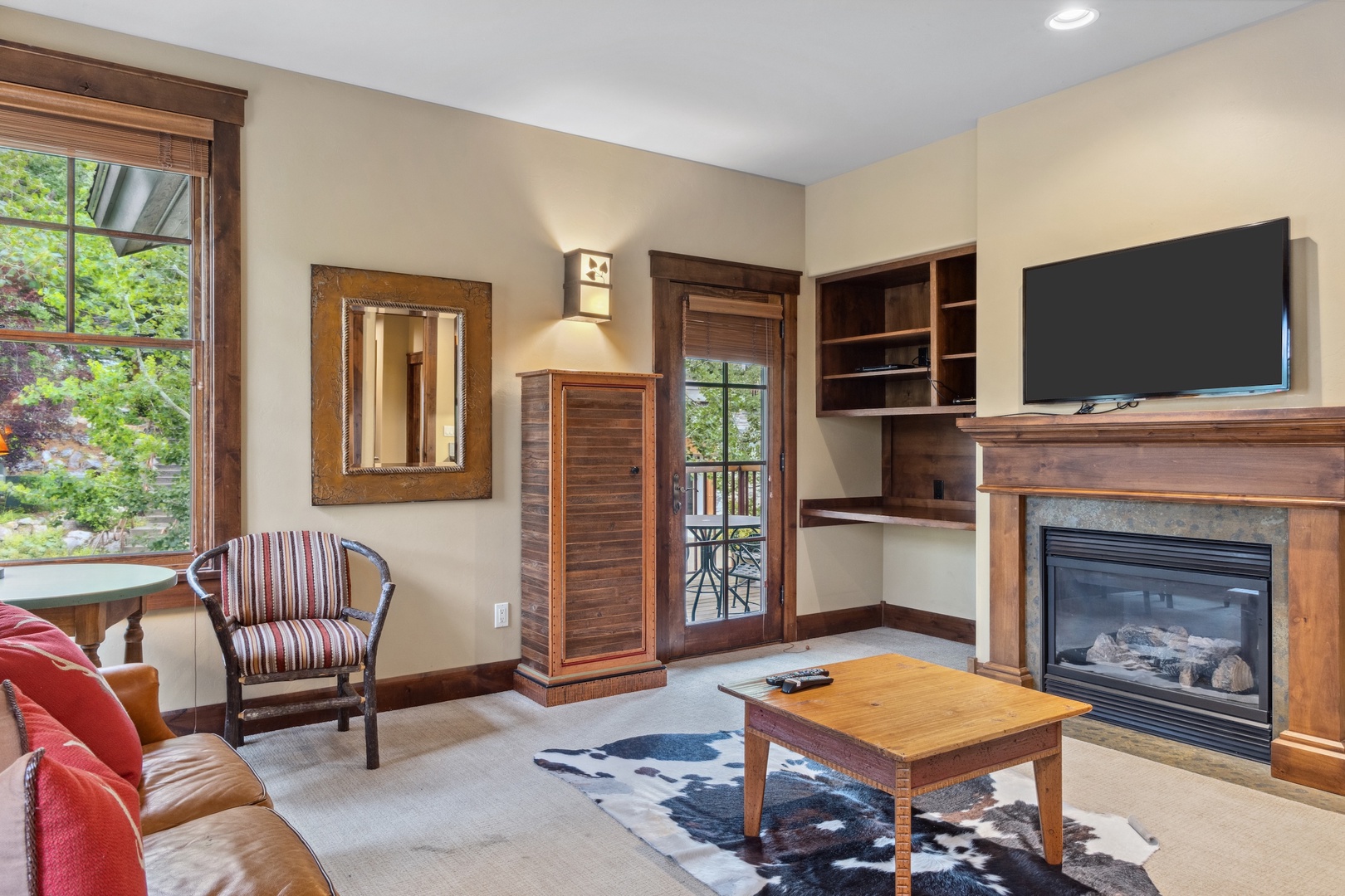 Second Living Area / Murphy Bedroom