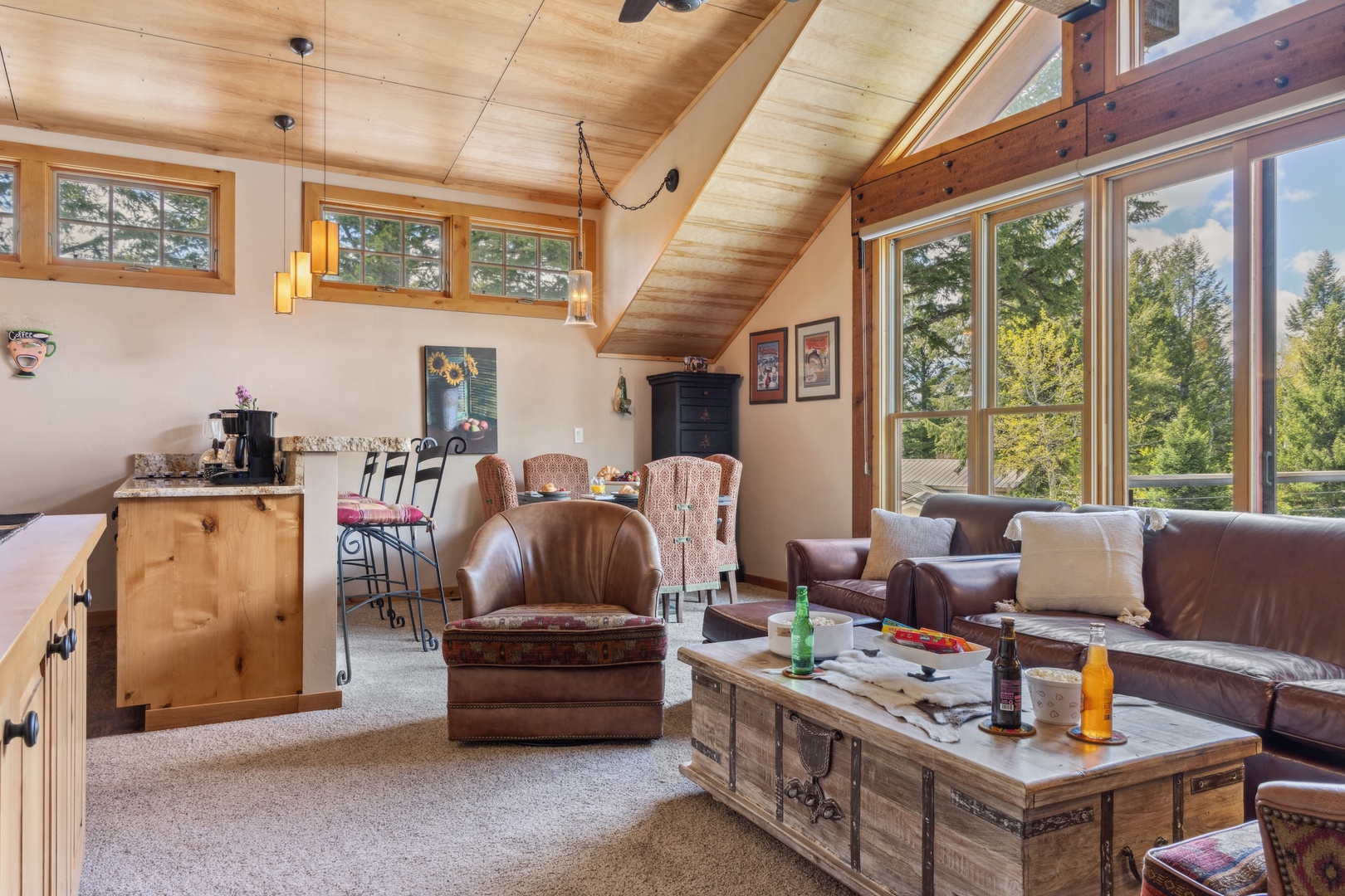 Private Primary Suite with Kitchenette and Bunk Room