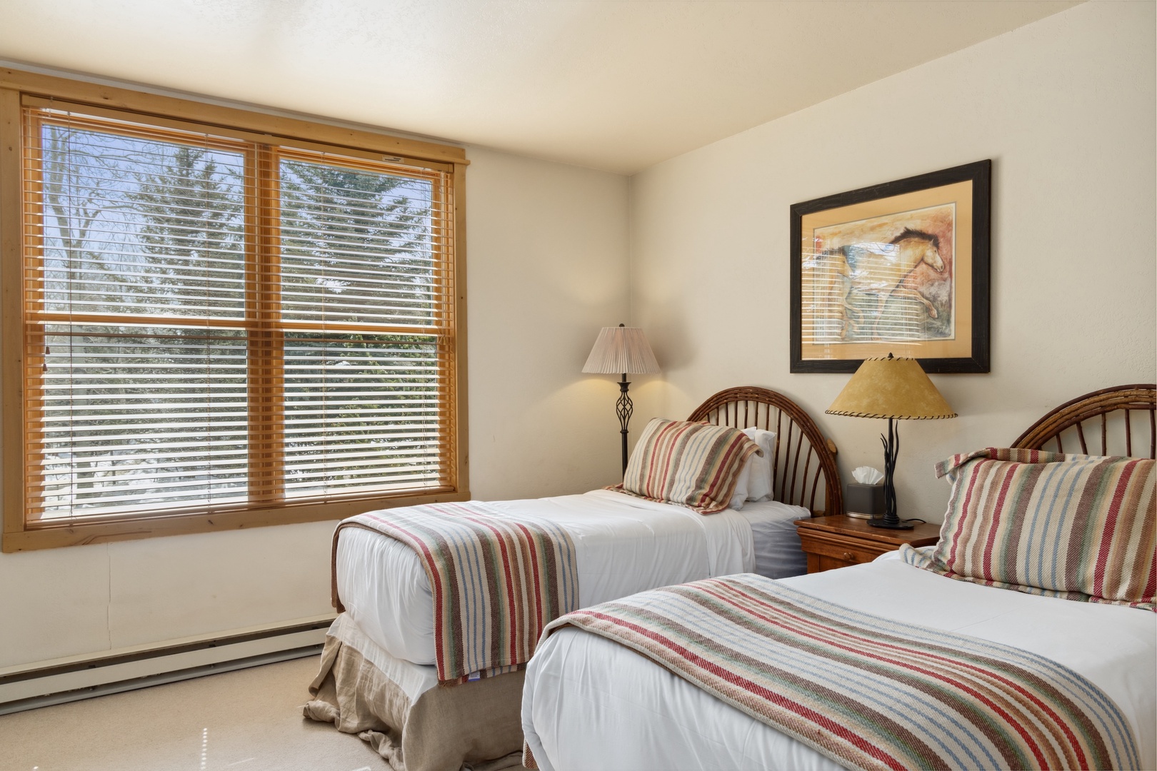 Twin bedroom - Can be converted to a king upon request