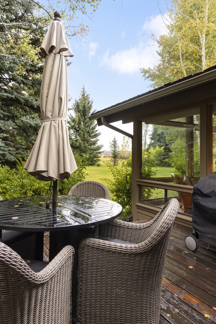 Outdoor Dining Area