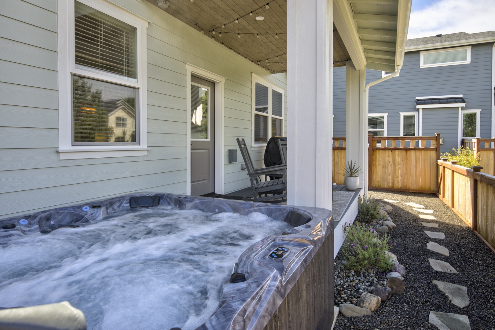 078 Fancy Finish Cottage