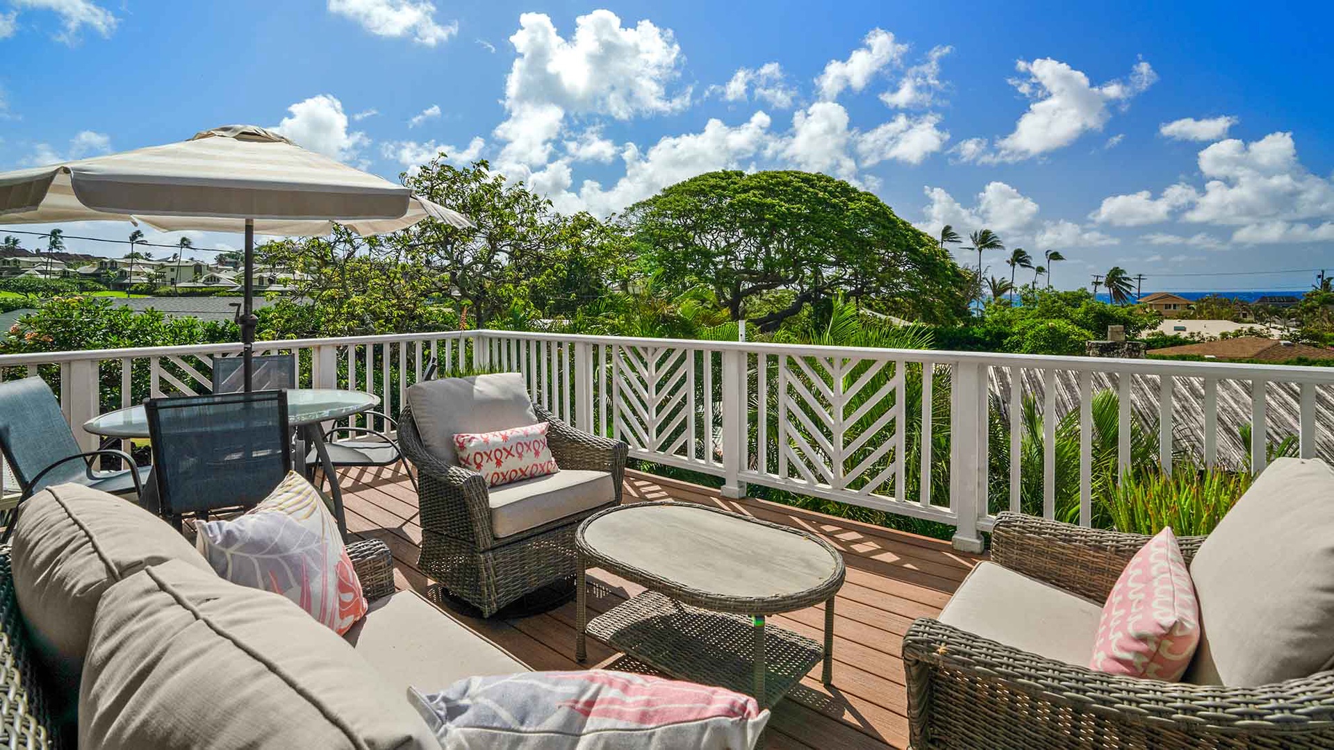 Brennecke Beach Bungalow - Upper Level Ocean View Lanai - Parrish Kauai