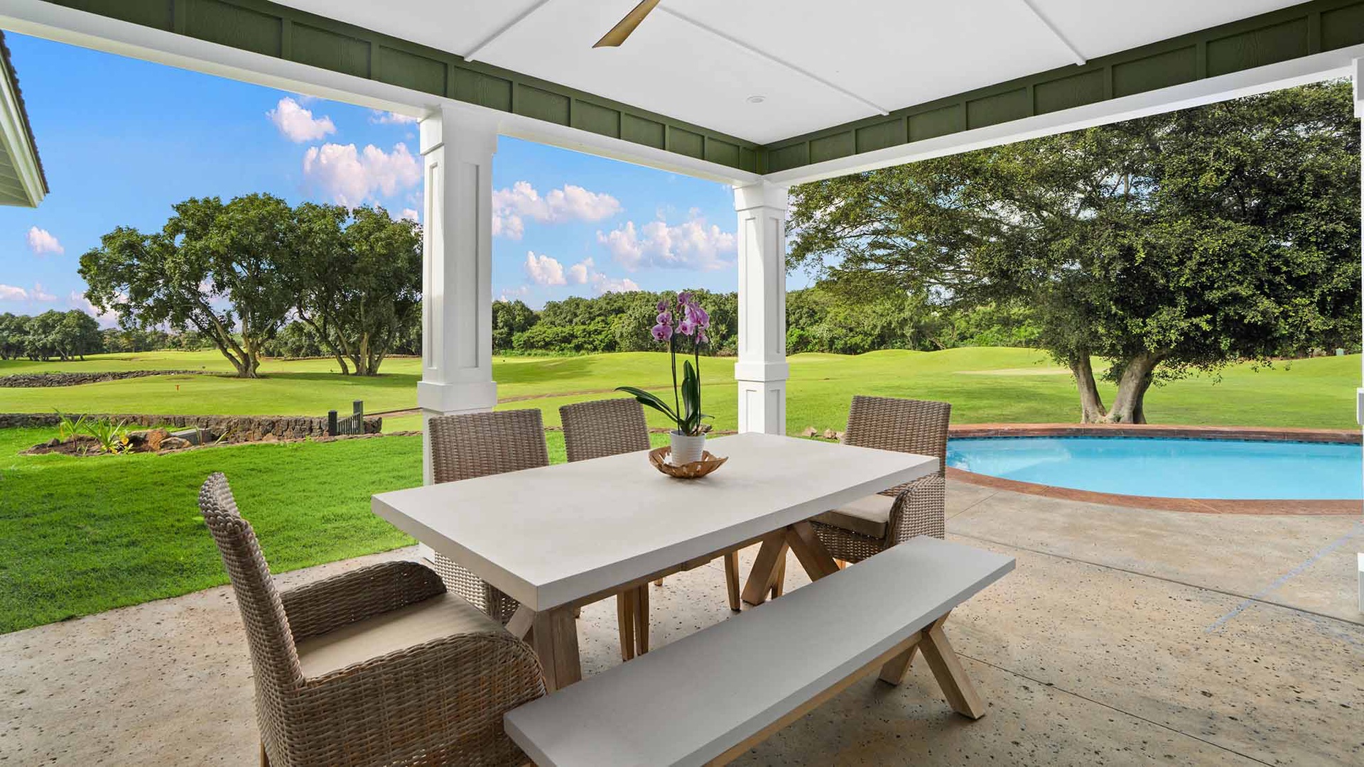 Dine poolside under your private pavilion, surrounded by manicured lawns and mature trees stretching to the horizon.