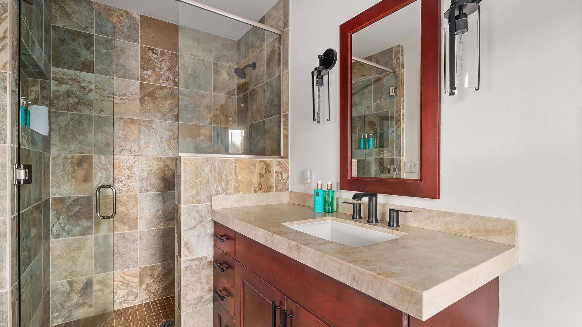 Kolepa Hale at Wainani - Second Bedroom Suite Bath - Parrish Kauai
