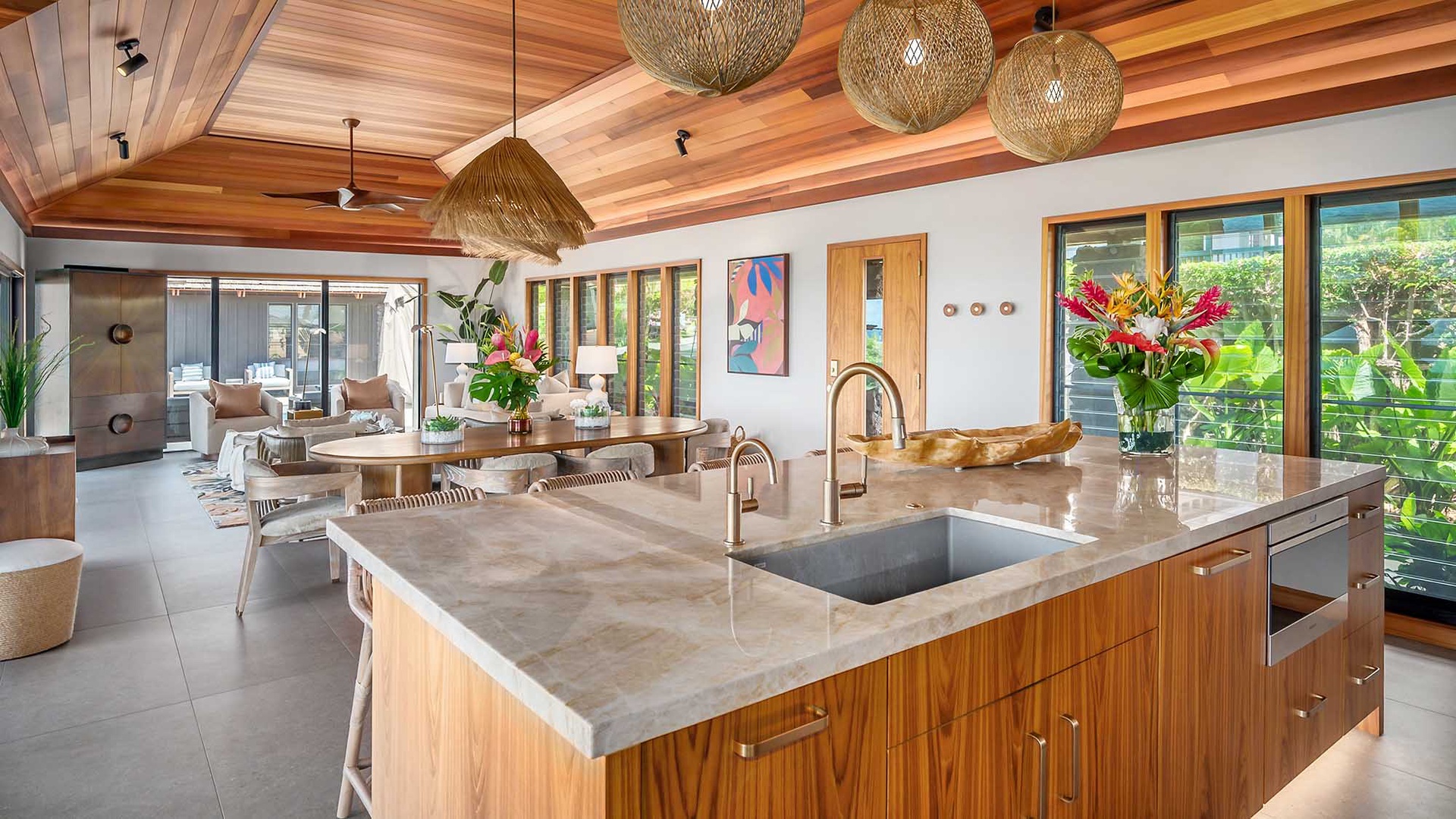 Hale Luana - Luxe Oceanfront Kitchen & Great Room - Parrish Kauai