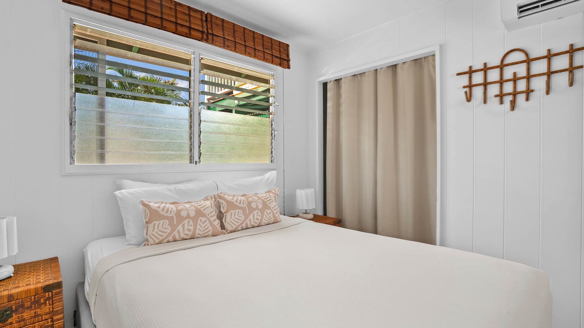 Brennecke Beach Bungalow - Third Bedroom - Parrish Kauai