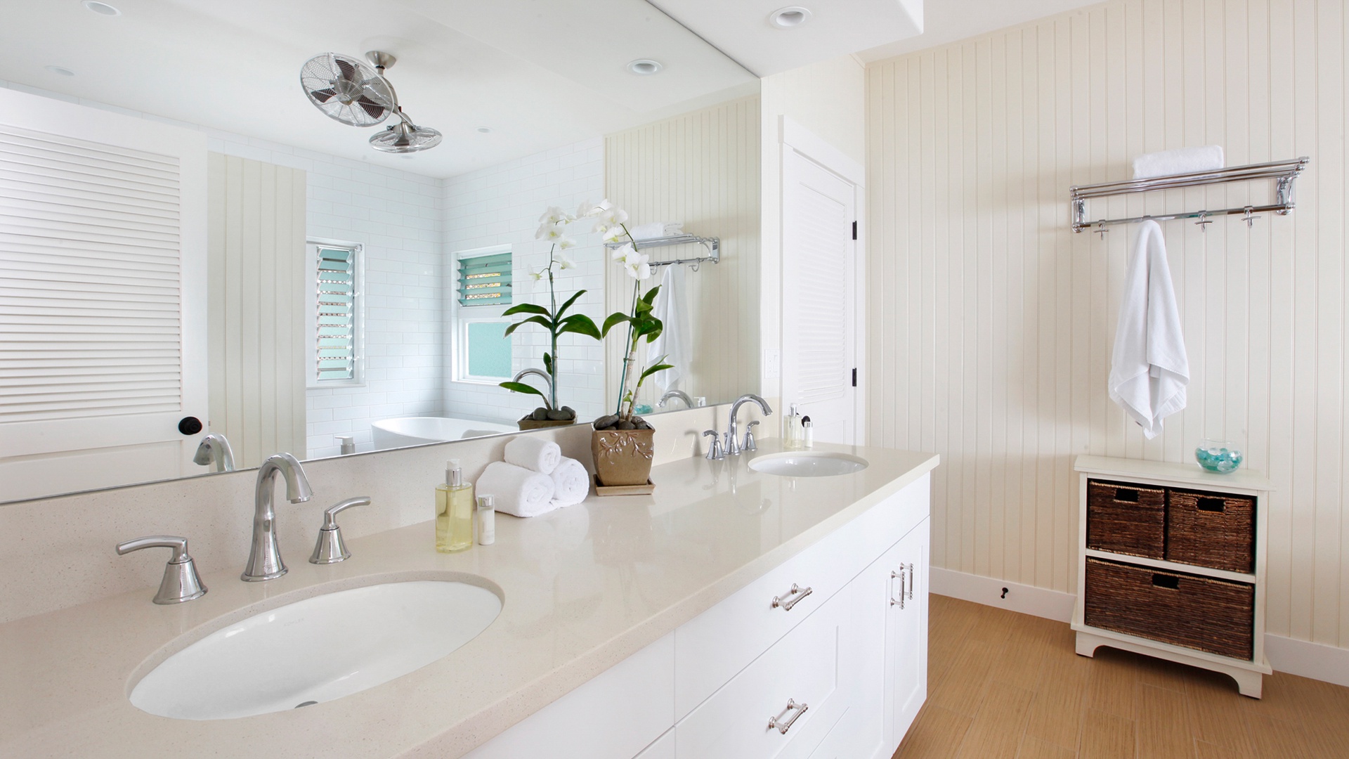 Baby Beach Hale at Poipu - Master Bedroom Suite Bath 1 - Parrish Kauai