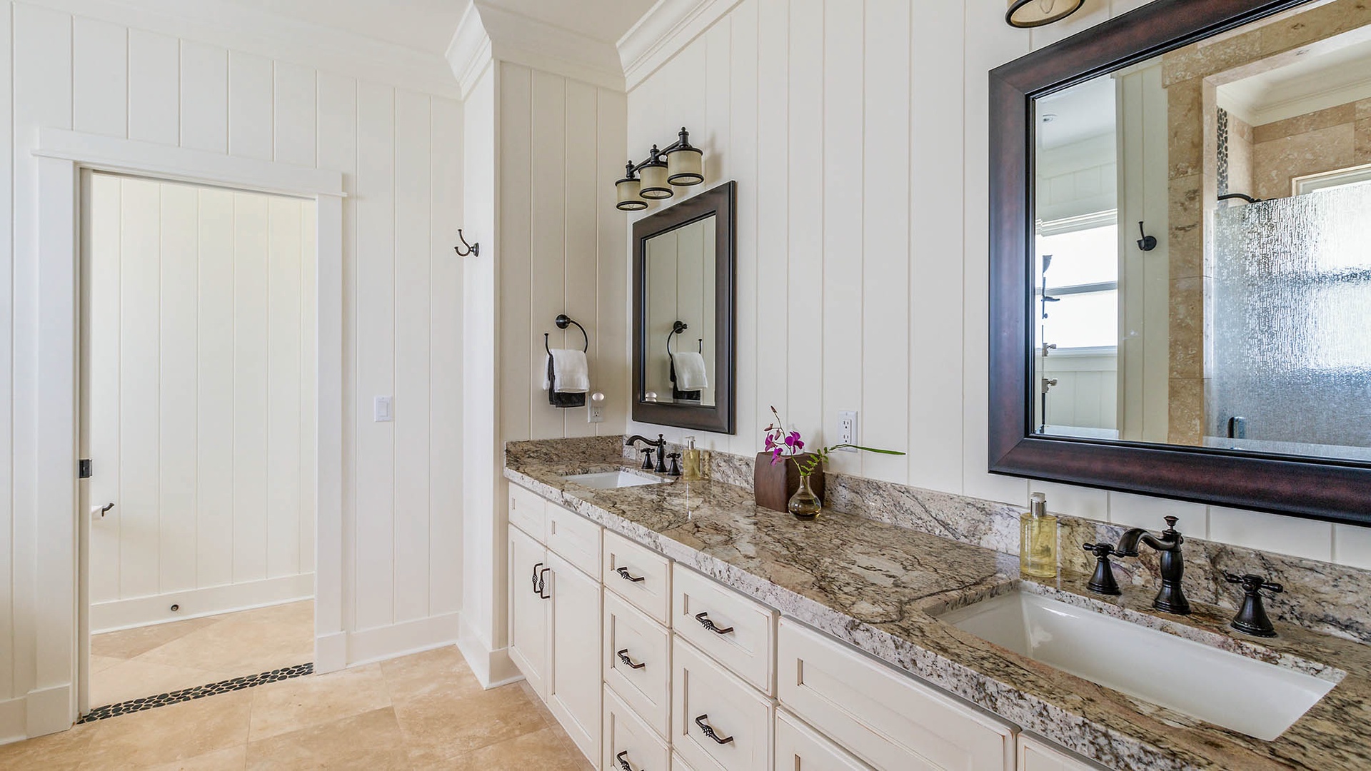 Hale Hiwa Hiwa - Second Bedroom Suite Bath - Parrish Kauai