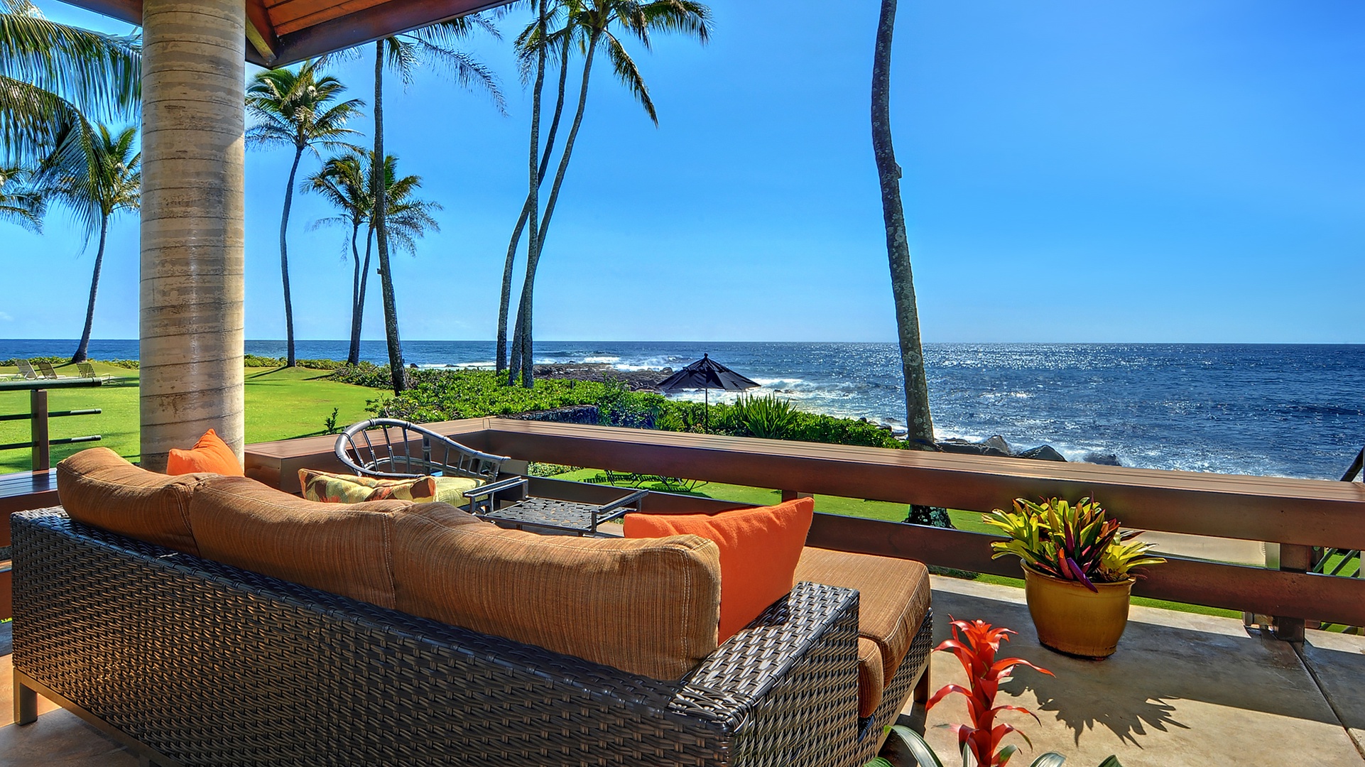 Hale Makai - Oceanfront Covered Dining & Lounging Lanai - Parrish Kauai