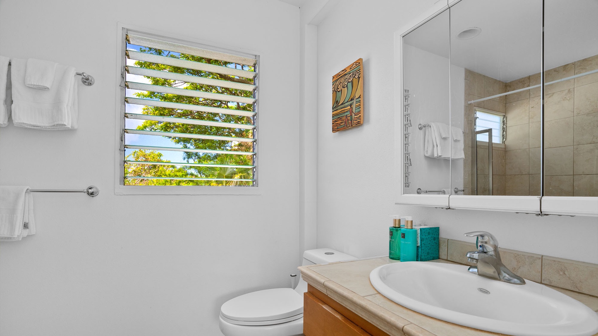 Brennecke Beach Bungalow - Upper Level Primary Bedroom Suite Bath - Parrish Kauai