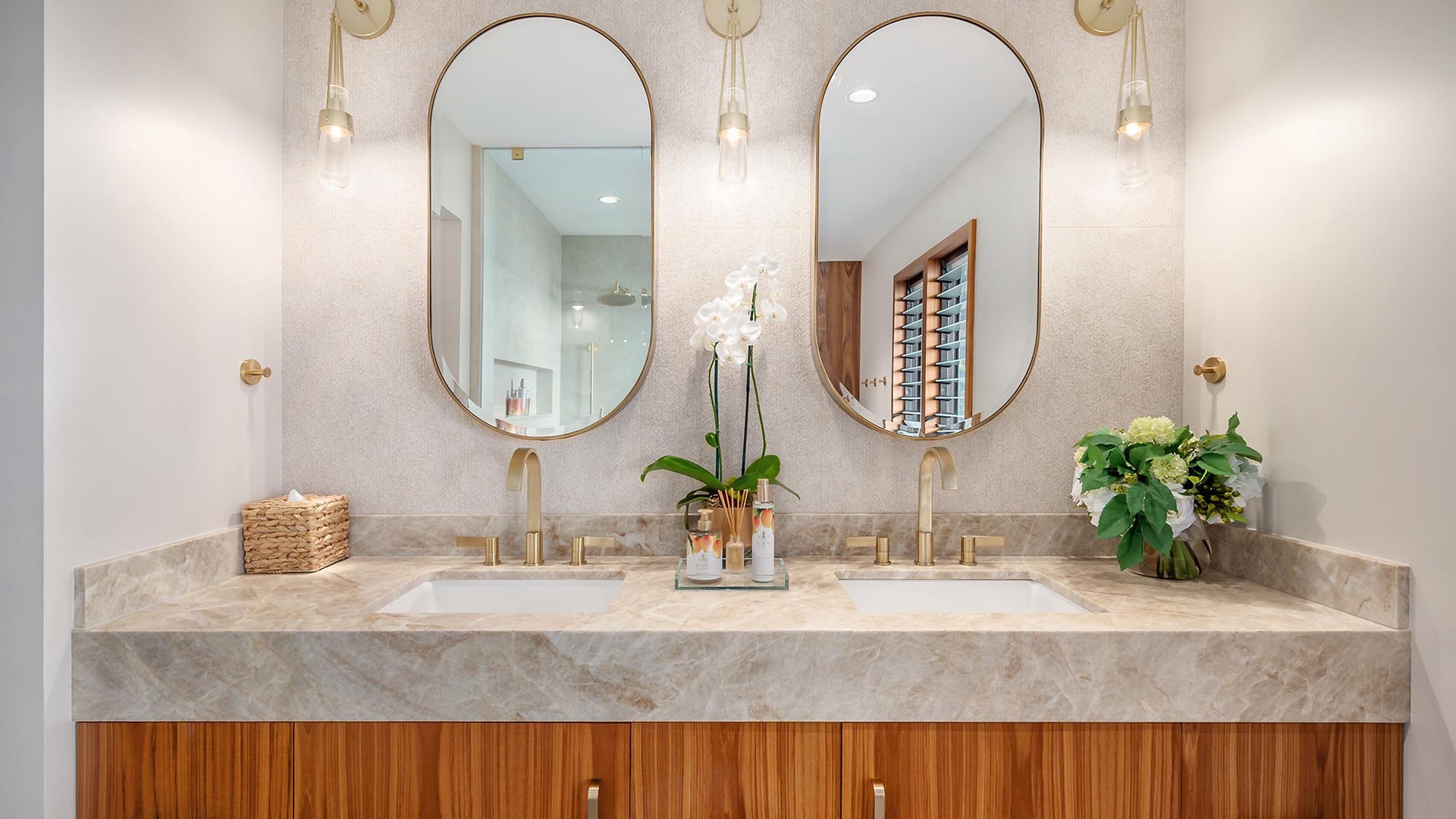 Hale Luana - Primary Bedroom Suite Bath - Parrish Kauai