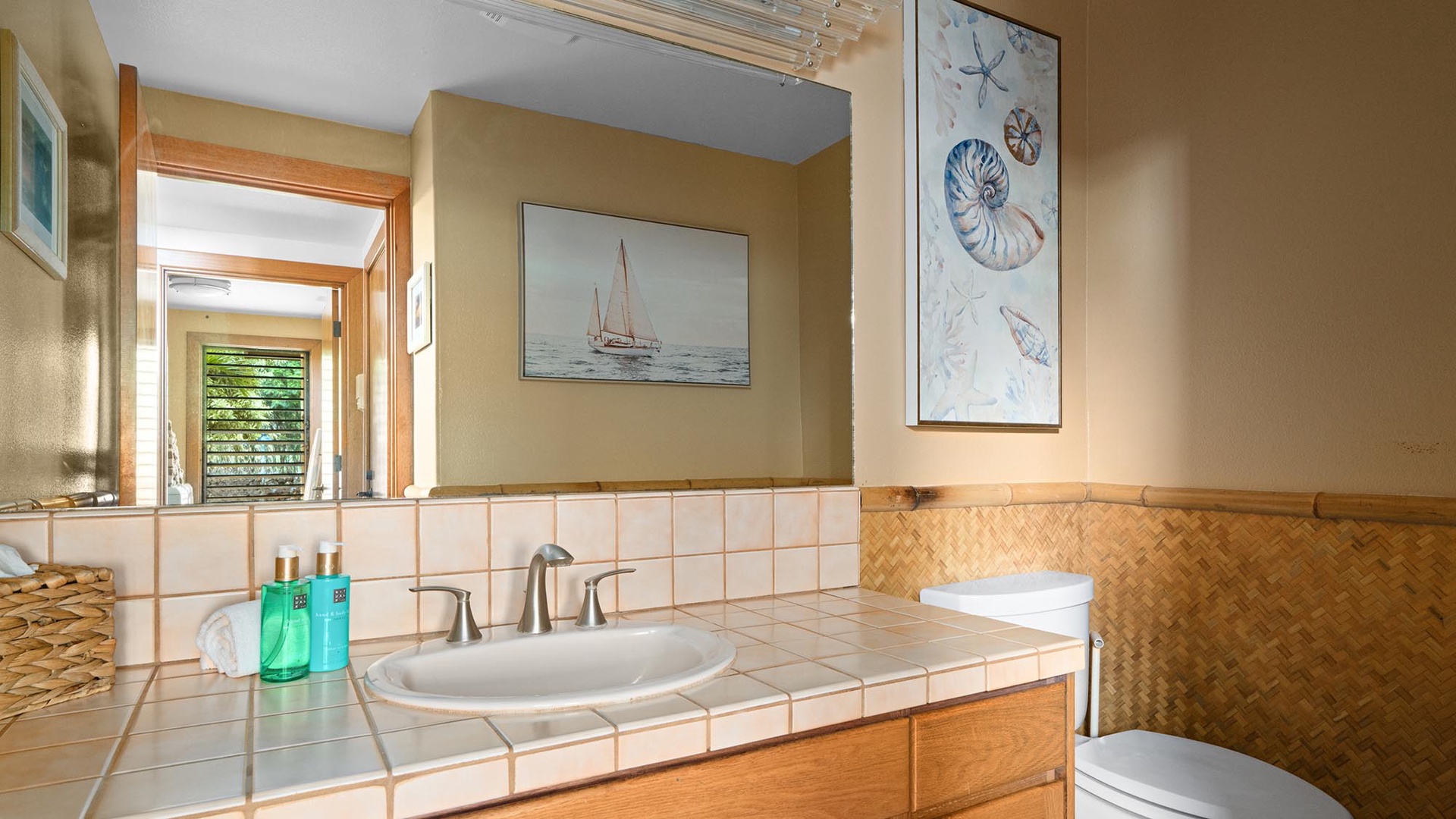 Hale Hokuu Too at Kukuiula Bay - Third Guest Bedroom Bath - Parrish Kauai