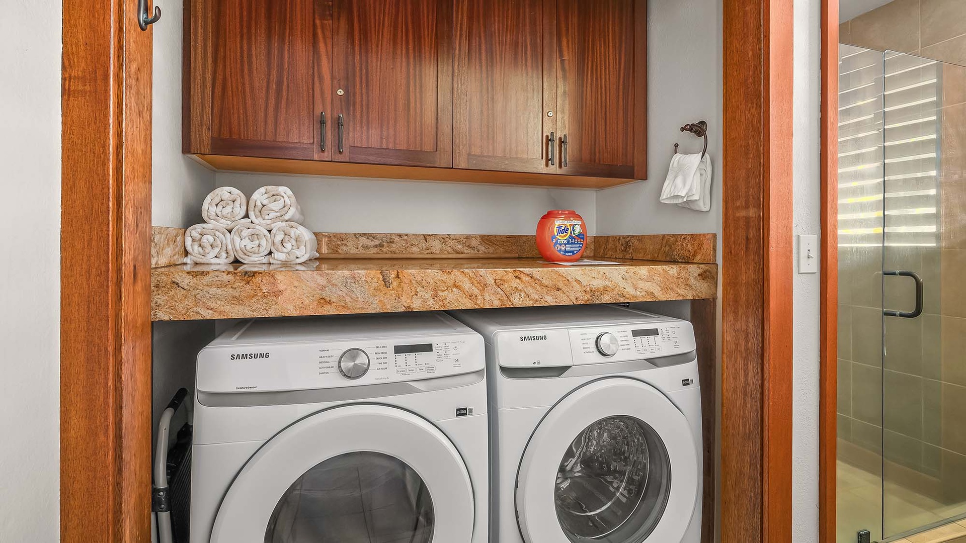 Your in-unit Samsung washer and dryer make it easy to stay fresh during your stay, with convenient upper storage and detergent at the ready.