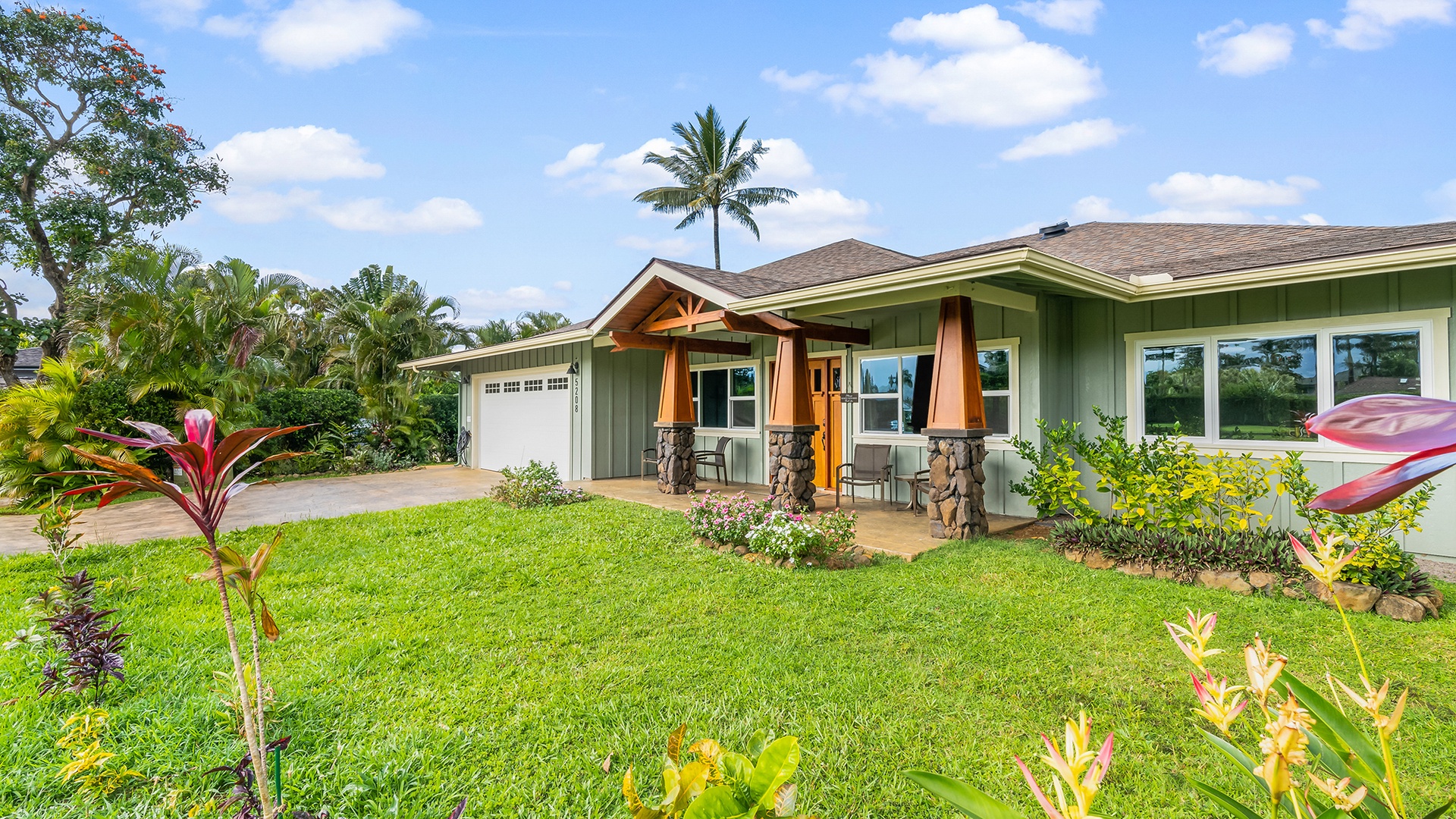 The Palm House at Princeville