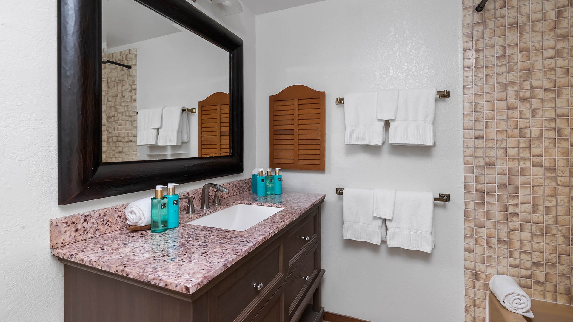 Nihi Kai Villas at Poipu #502 - Master Bedroom Suite Bath - Parrish Kauai