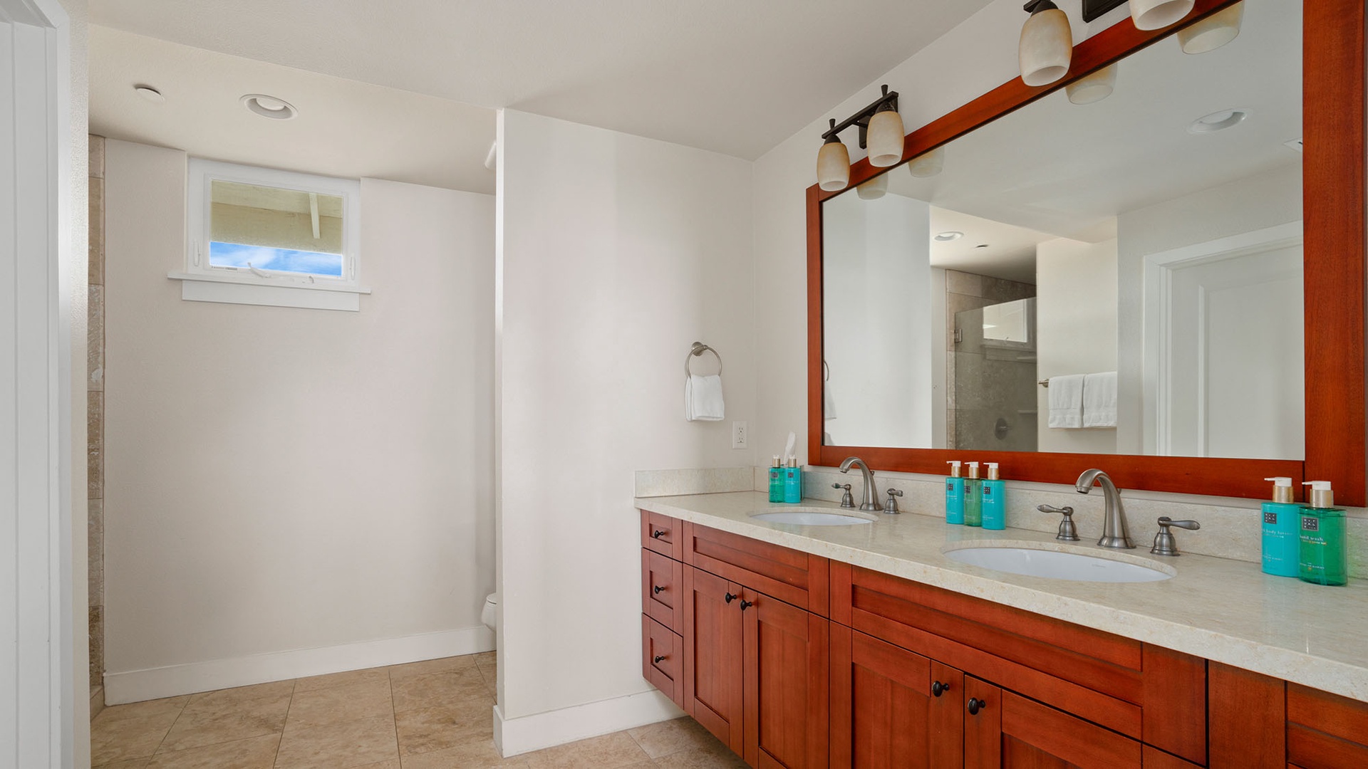 Pili Mai Resort at Poipu #03G - Master Bedroom Suite Bath - Parrish Kauai