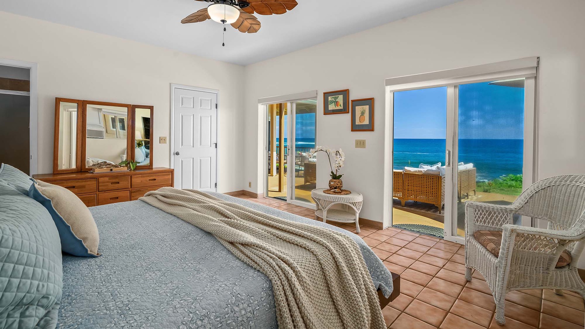 Wake up to endless ocean views from your bed, with glass doors opening to your private terrace. Feel the sea breeze and hear the waves as you start each morning in paradise.