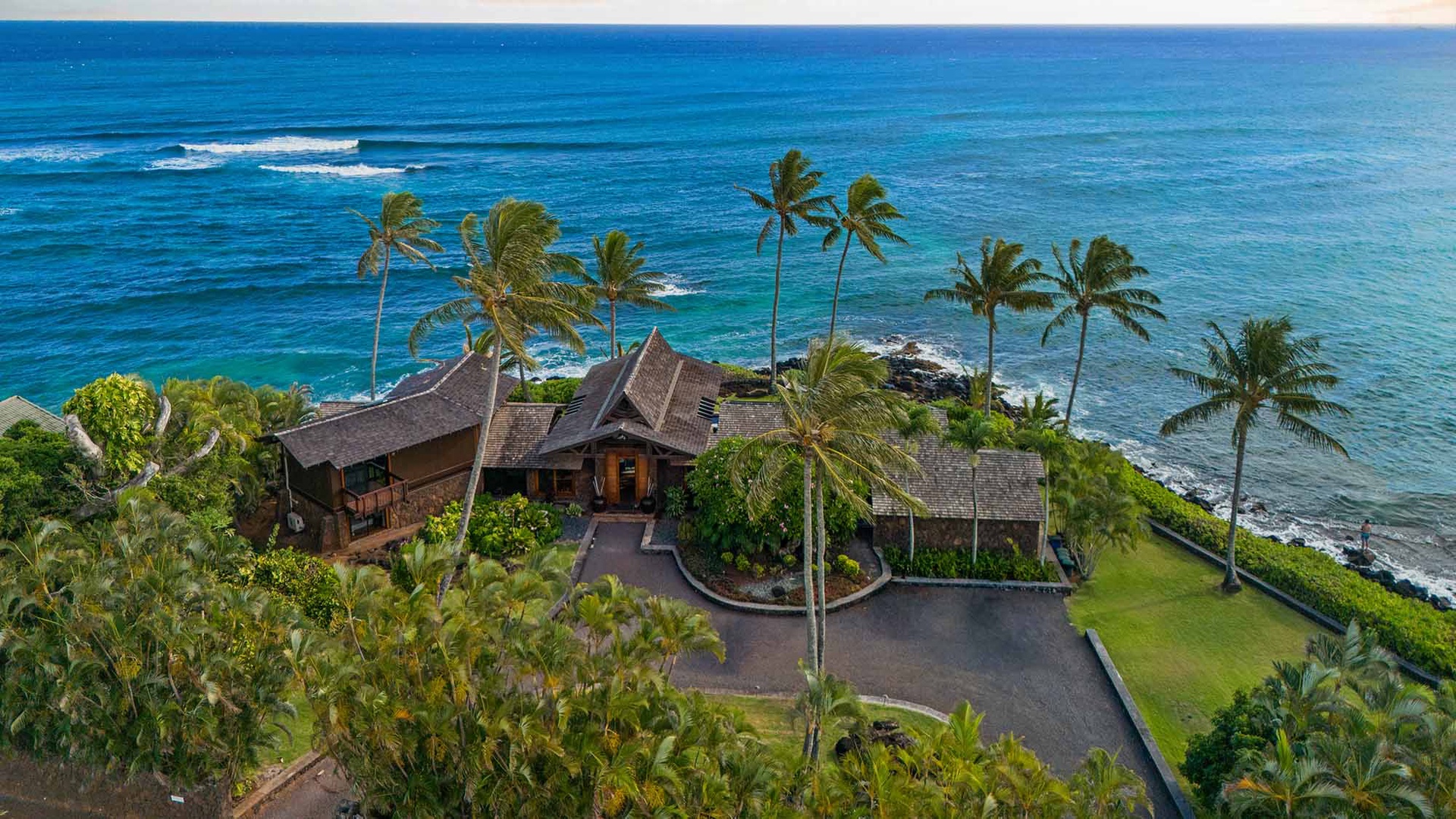 Sunset Makai Hale at Poipu - Oceanfront Paradise - Parrish Kauai