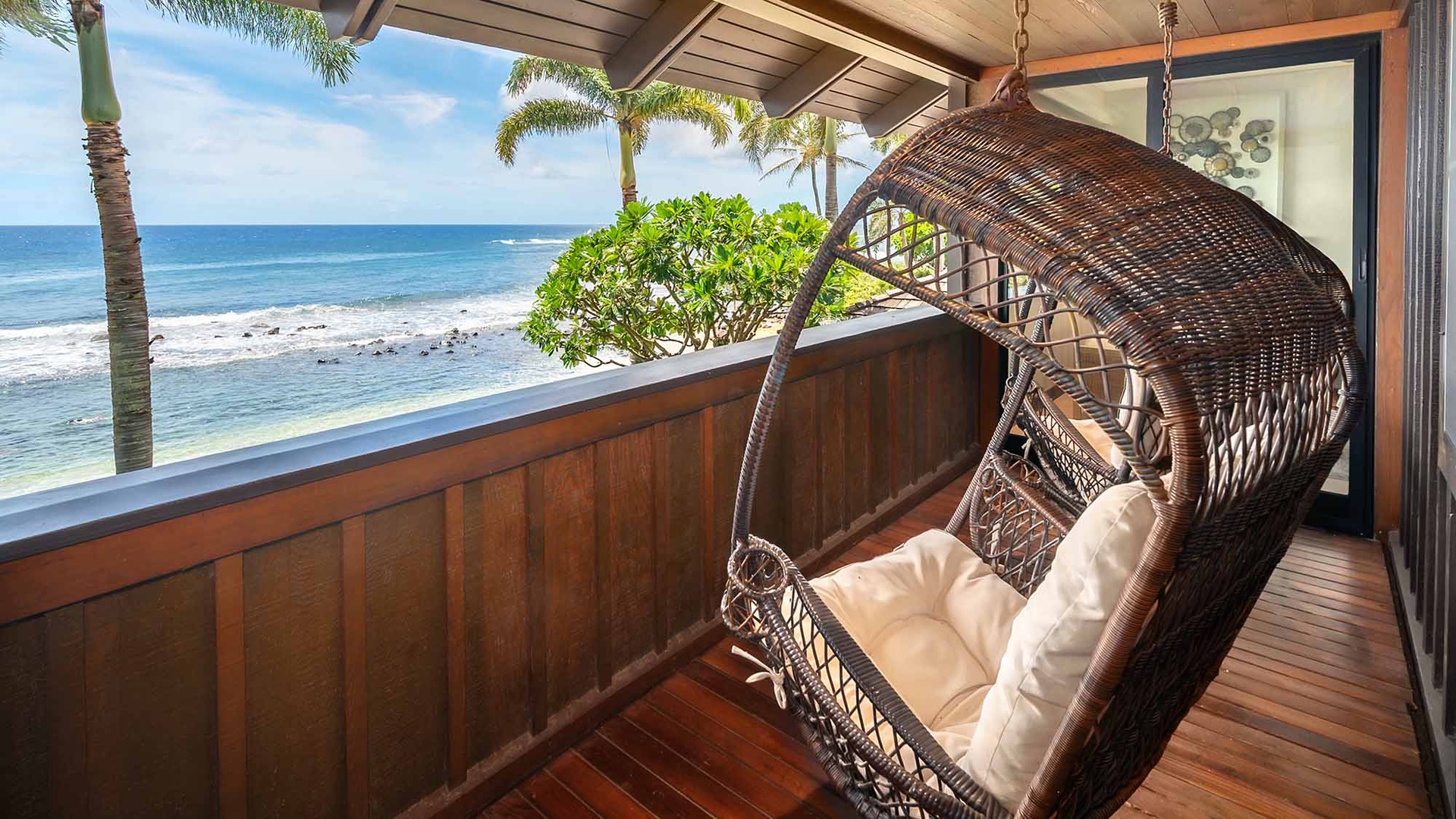 Hale Luana - Upper Oceanfront Covered Relaxing Lanai - Parrish Kauai