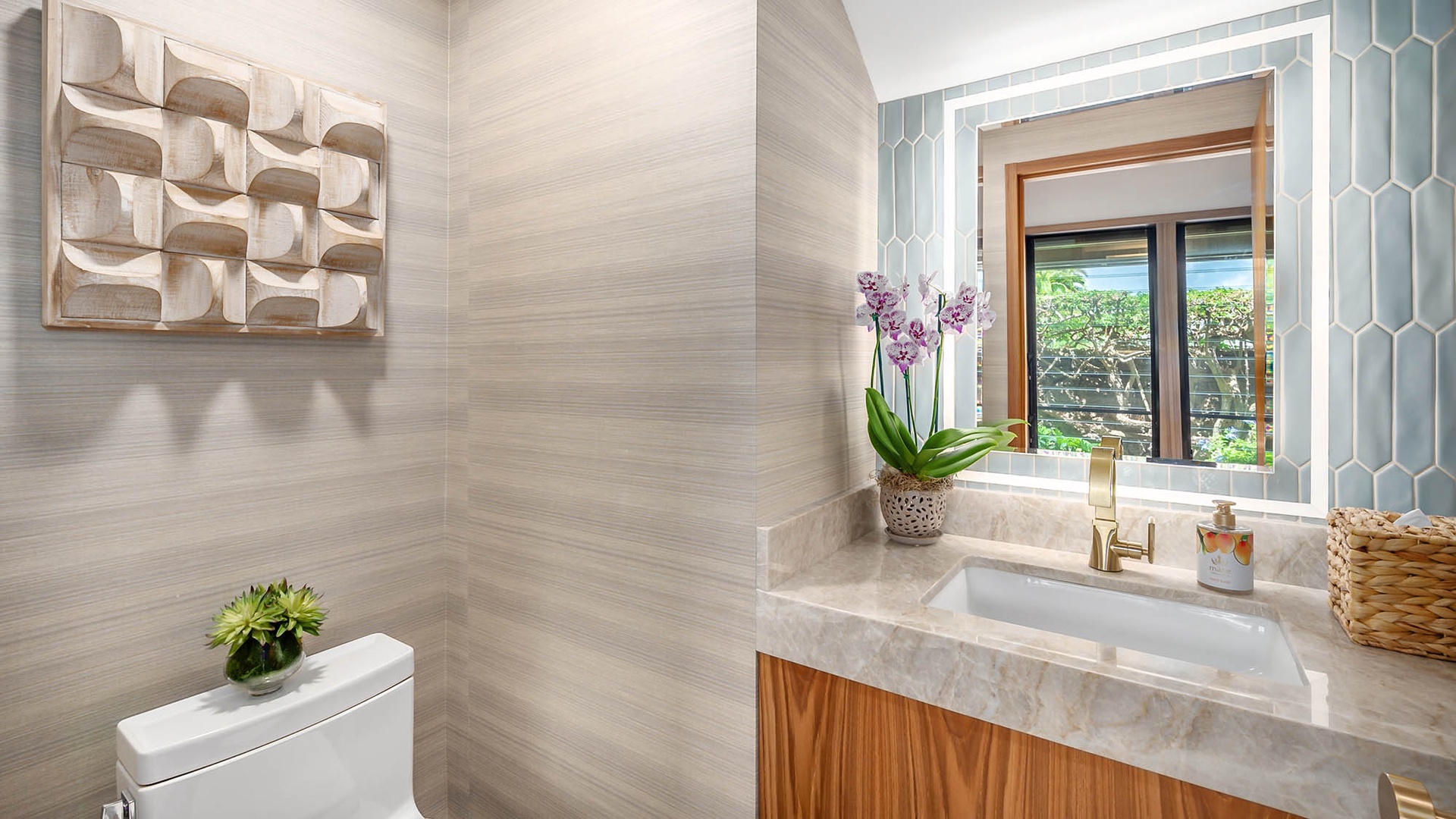 Hale Luana - Lower Level Guest Bath - Parrish Kauai