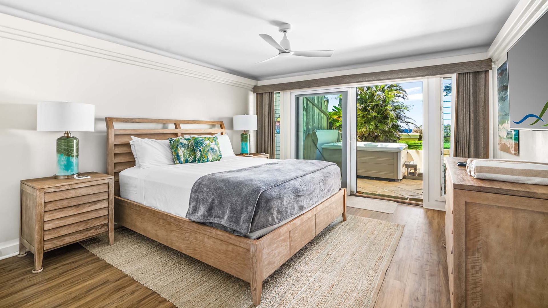 Hale Nani at Koloa Landing - Oceanfront Master Bedroom Suite & Spa Lanai - Parrish Kauai