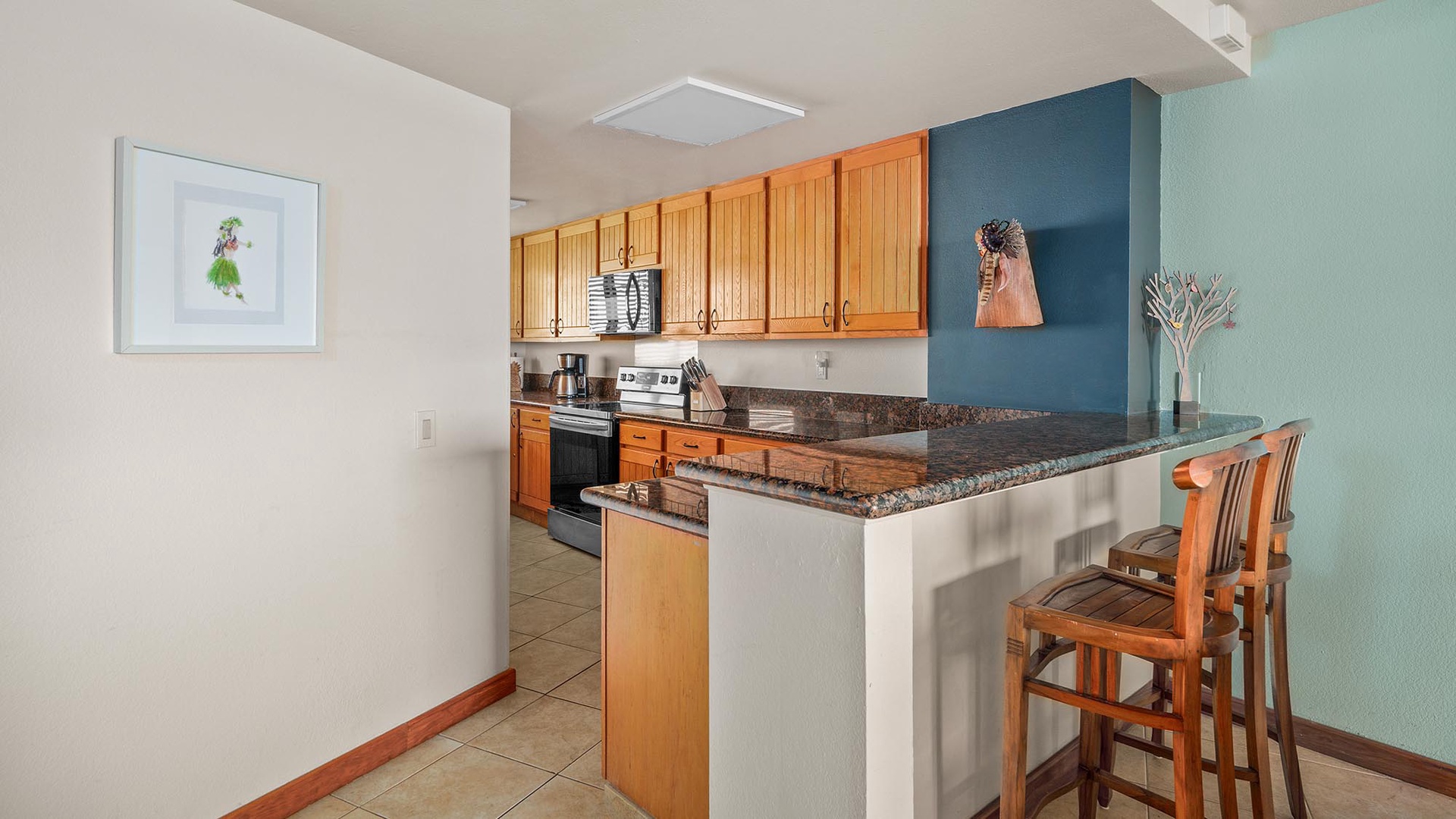 Makahuena at Poipu #2305 - Kicthen & Breakfast Bar - Parrish Kauai