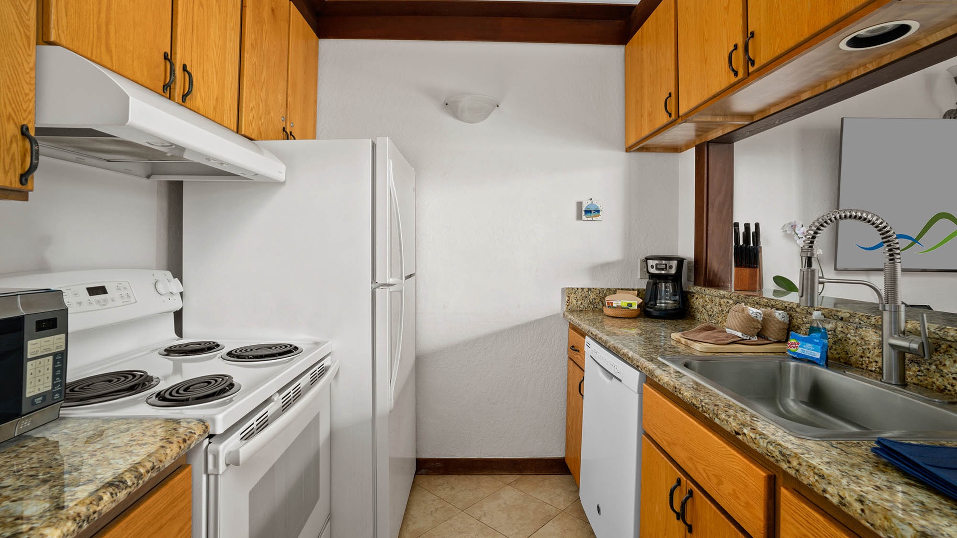 Kiahuna Plantation #31 - Fully Equipped Kitchen - Parrish Kauai