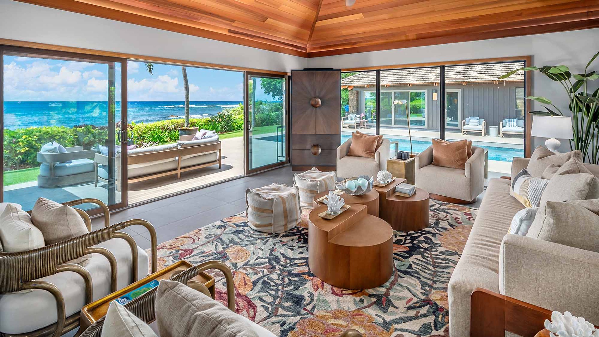 Hale Luana - Oceanfront Living Great Room & Lanai - Parrish Kauai