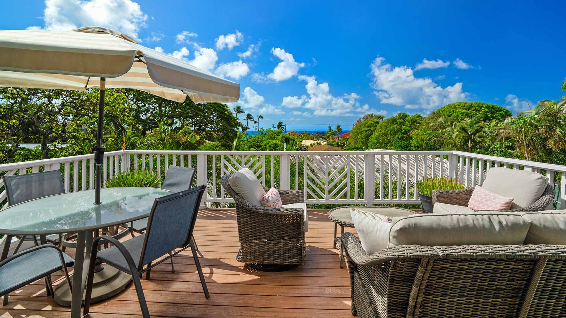 Brennecke Beach Bungalow - Upper Level View Lanai - Parrish Kauai