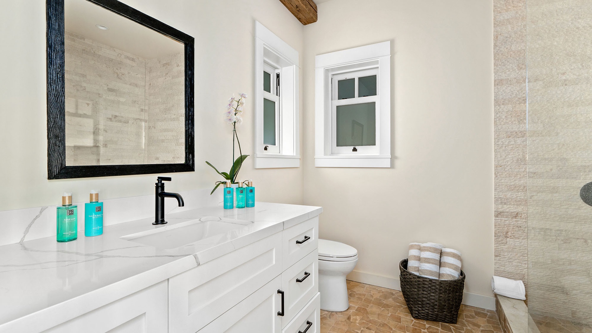 Honu Hale at Poipu - Second Guest Bedroom Suite Bath & Shower - Parrish Kauai