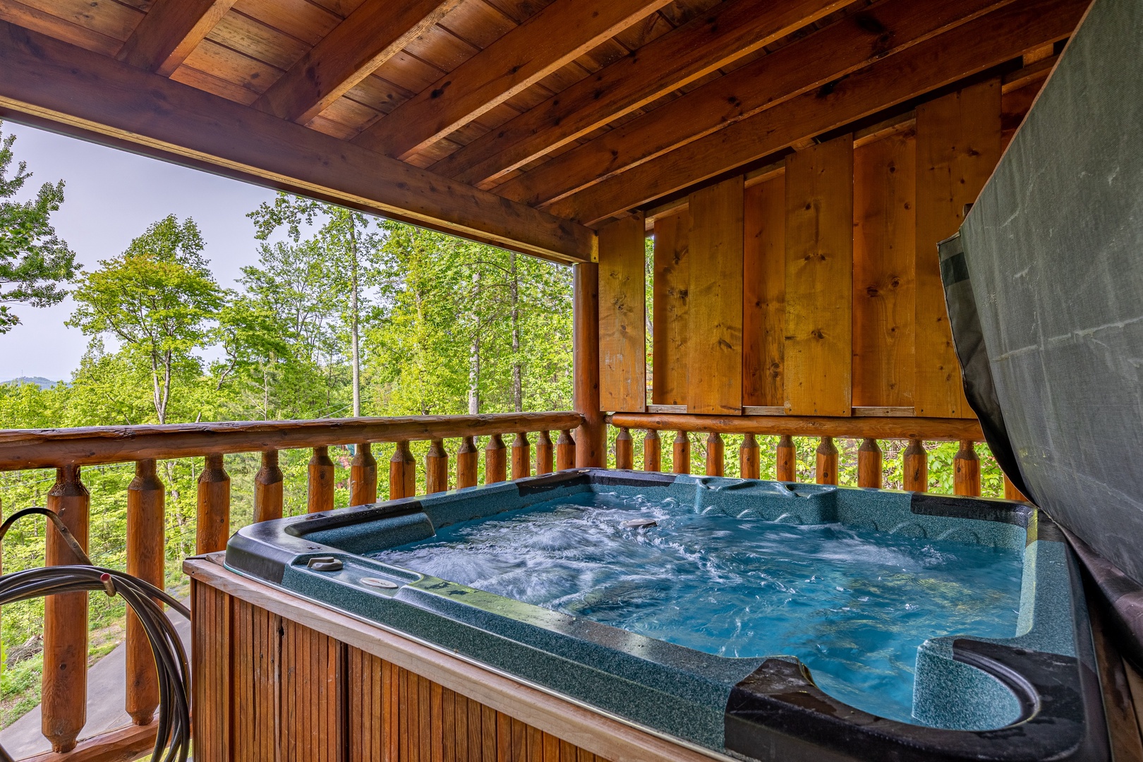 Hot Tub at Duke's Den