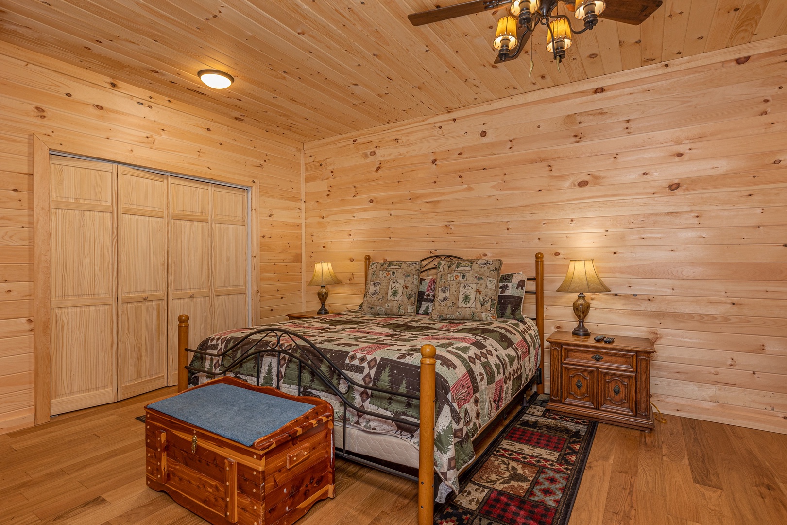Queen bedroom at Sky View, A 4 bedroom cabin rental in Pigeon Forge