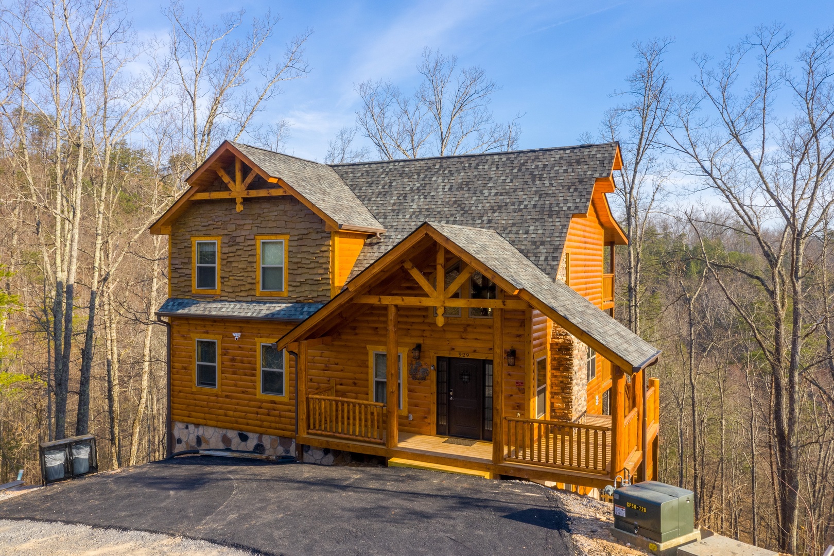 Everly's Splash, a 4 bedroom cabin rental located in Pigeon Forge