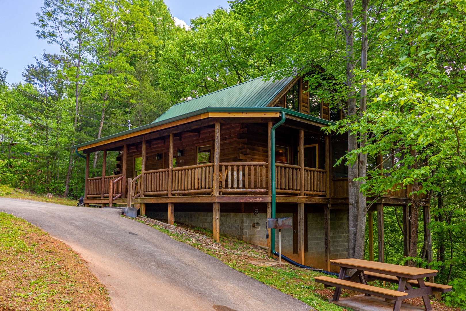 Long driveway at the cabin at Moonlit Pines, a 2 bedroom cabin rental located in Pigeon Forge