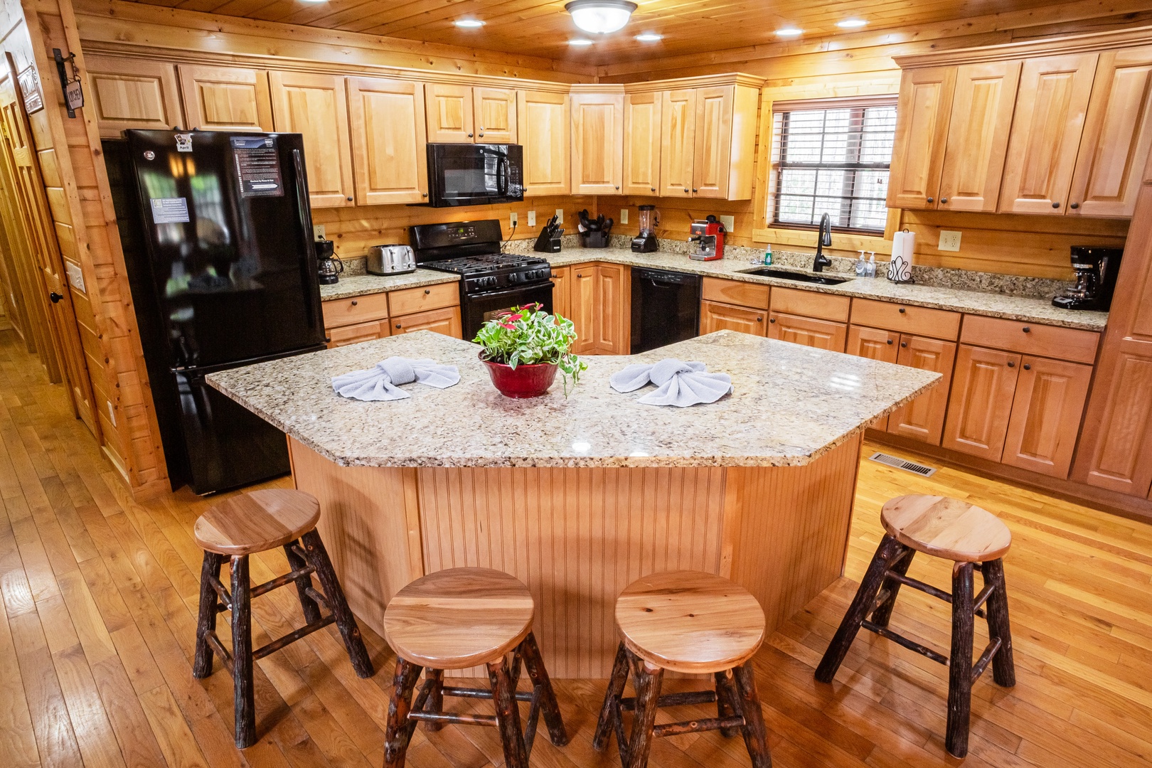 Breakfast bar at 3 Crazy Cubs, a 5 bedroom cabin rental located in pigeon forge