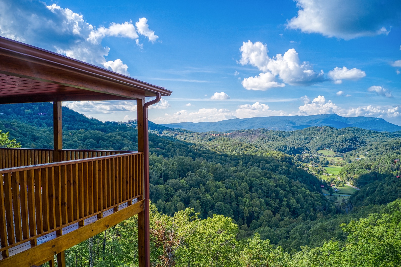 Mountain views at Four Seasons Palace, a 5-bedroom cabin rental located in Pigeon Forge