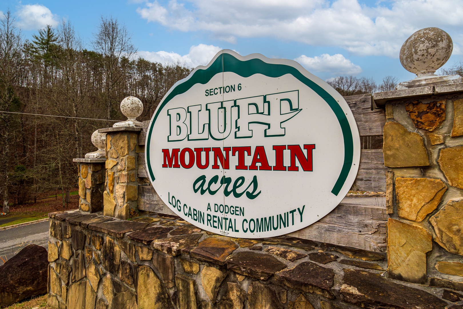 Bluff Mountain Acres Sign