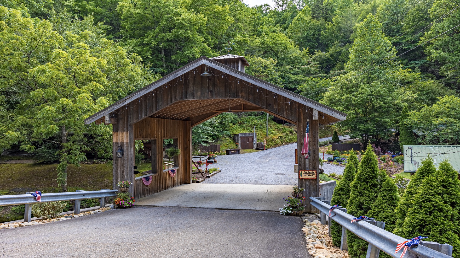 at for his name's sake a 3 bedroom cabin rental located in gatlinburg