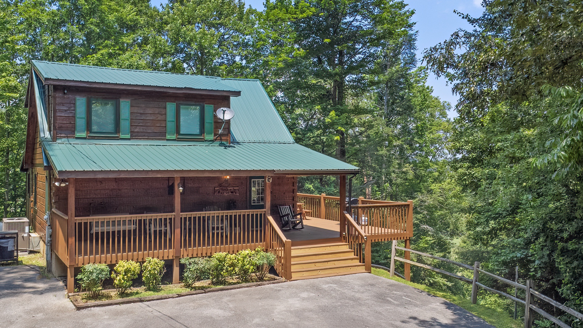 at hooked on bears a 2 bedroom cabin rental located in pigeon forge