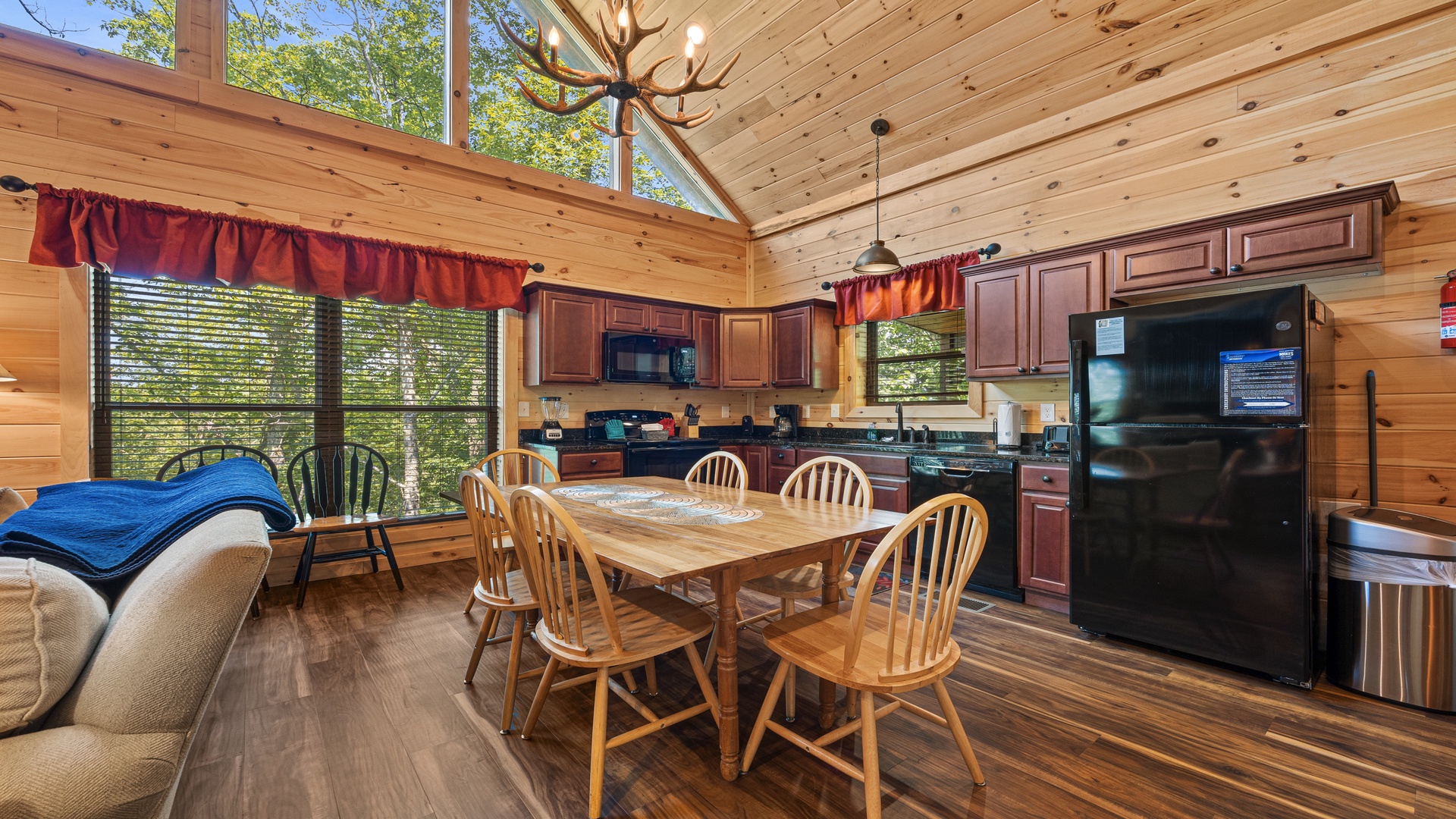 at for his name's sake a 3 bedroom cabin rental located in gatlinburg