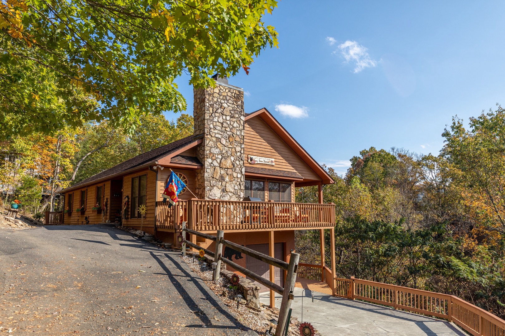 Close up view of cabin and driveway at Lazy Bear Retreat, a 4 bedroom cabin rental located in Pigeon Forge